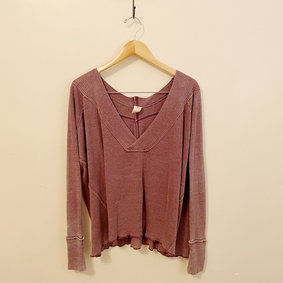 We The Free Tops - 🌿3/$35 We the Free purple vneck top